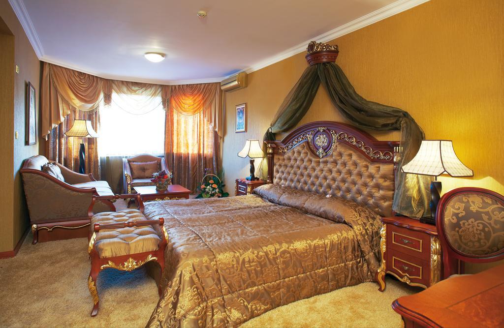 Hotel Rich 5*