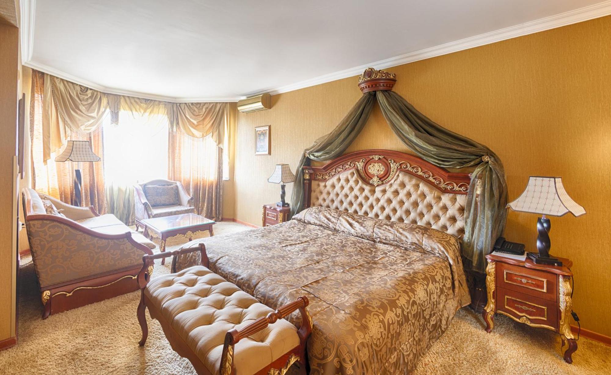 Ξενοδοχείο Rich 5*