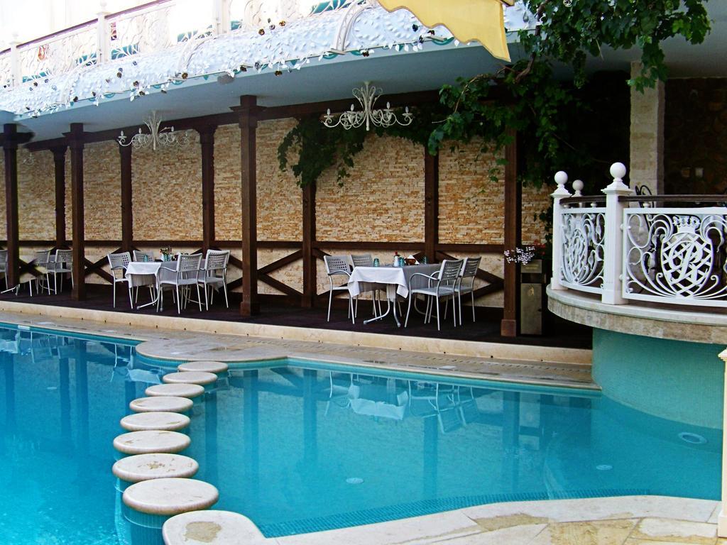 Hotel Rich 5*