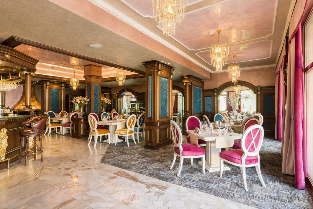 Hotel Rich